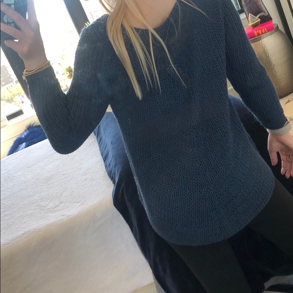 ‼️3/$20 or 4/$25‼️ Femme Fatale light knit sweater - Picture 4 of 6